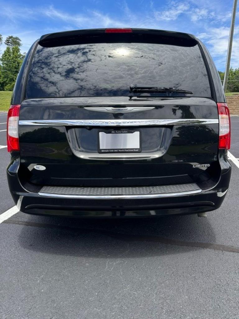 2015 Chrysler Town & Country Touring - Photo 6
