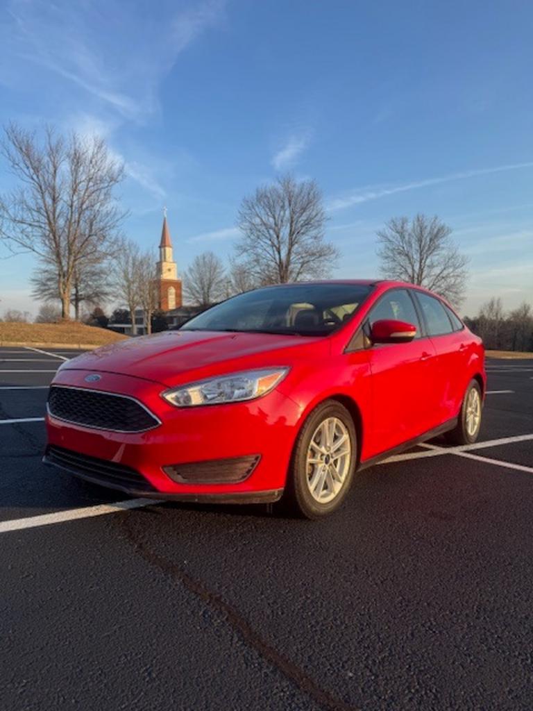 2015 Ford Focus SE's photo
