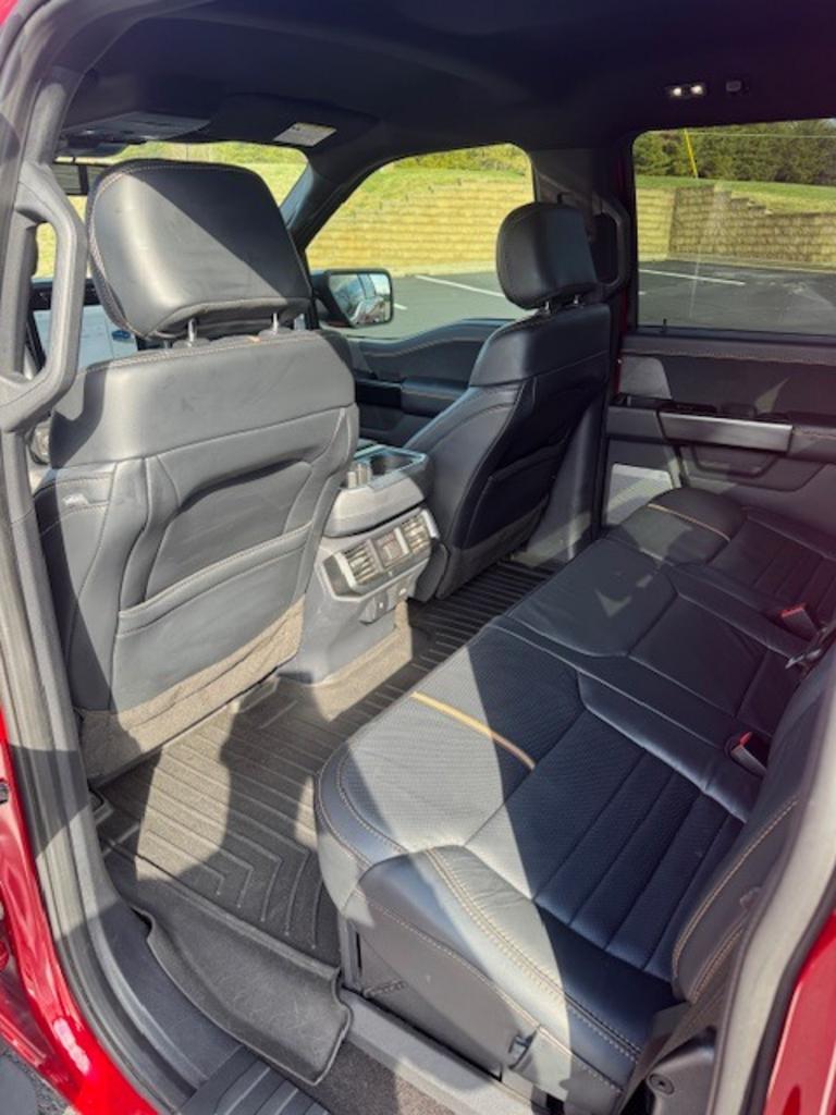 2022 Ford F-150 Platinum - Photo 11